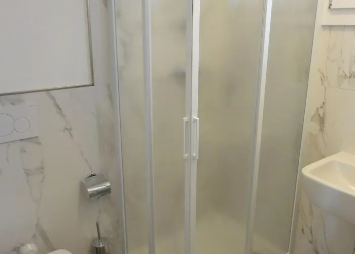 Modern Terraced House 别墅 比比翁